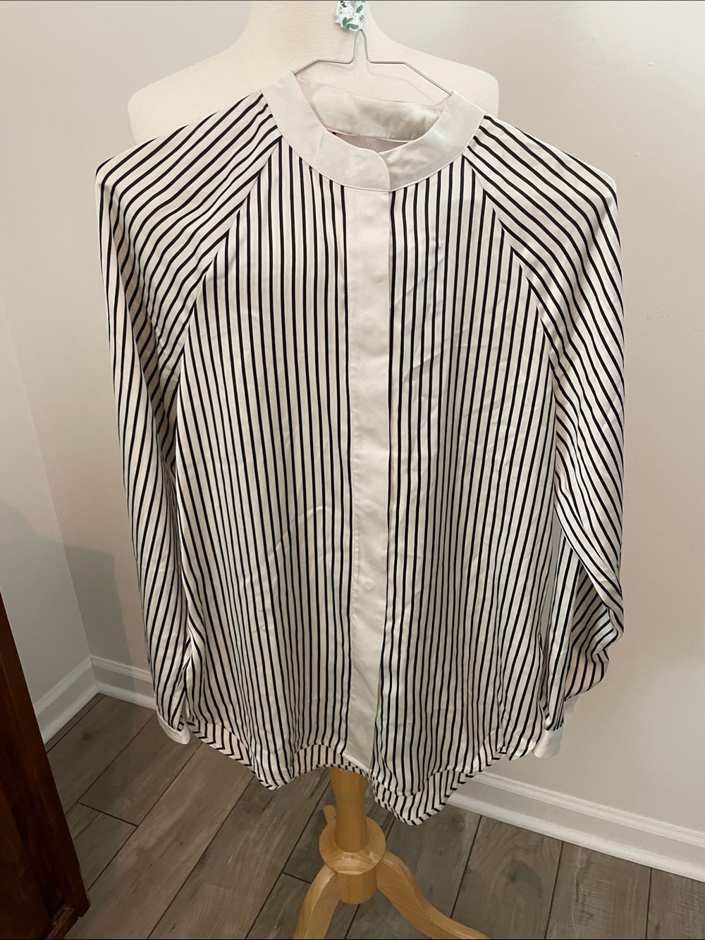 H&M White Button-Down Shirt with Black Vertical Stripes